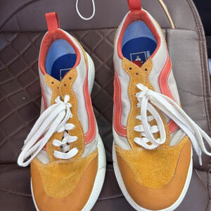 Vibrant Vans UltraRange EXO sneakers